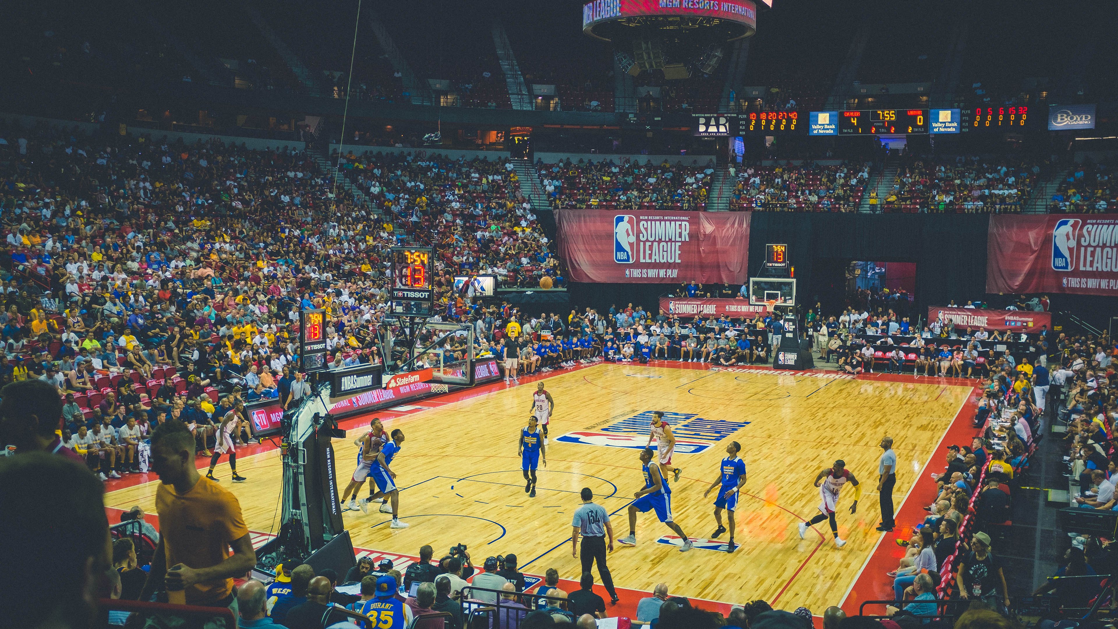 观赛攻略：最佳观景点和赛场全景指南，观赛入口