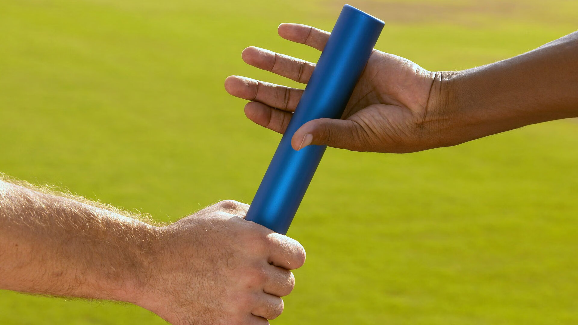 开云 官网 入口-迷你足球趣味比赛，家庭欢聚好时光，迷你足球门